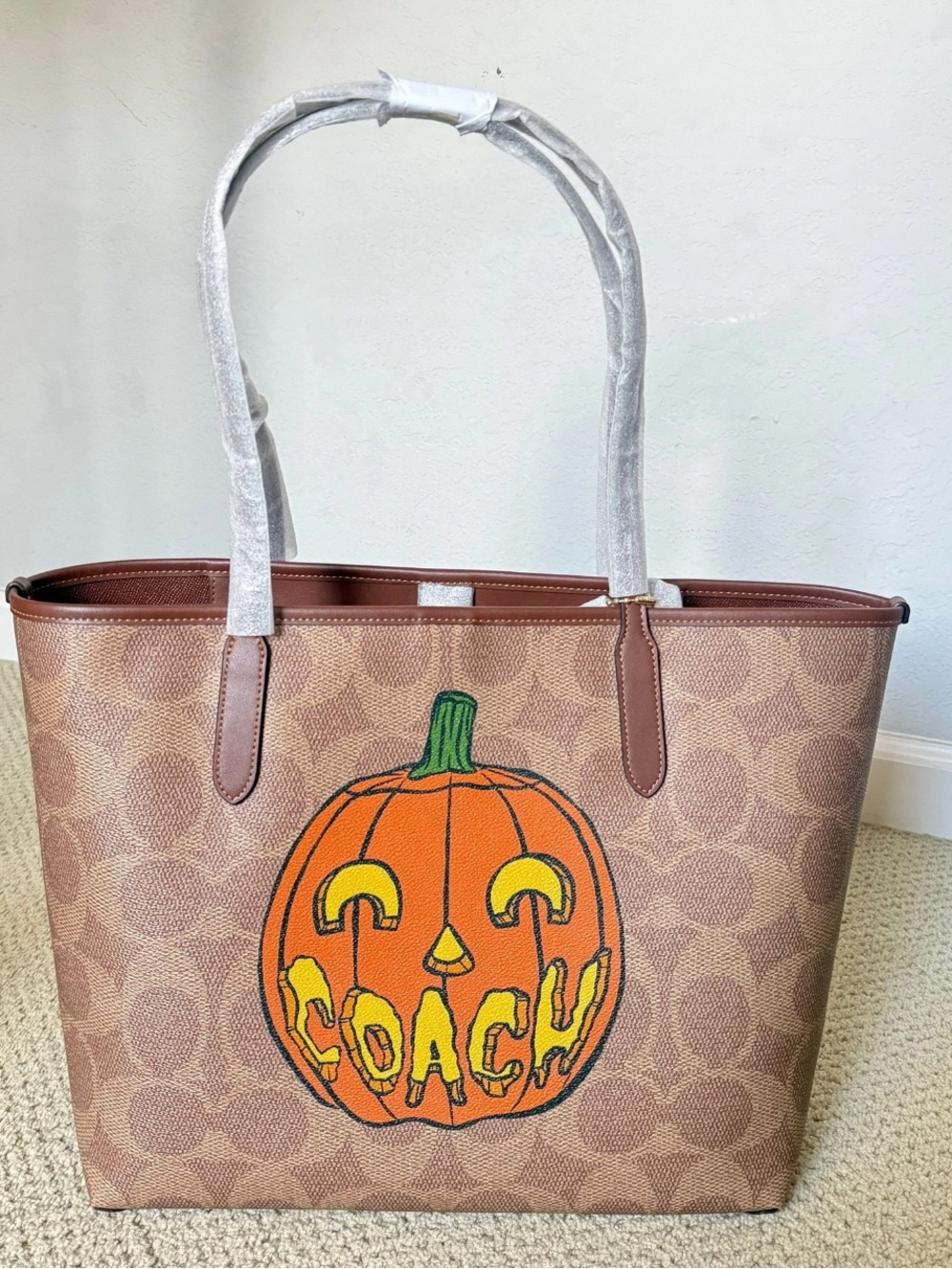 Nwt Coach city tote bag CCE70 Pumpkin Halloween Holidays
